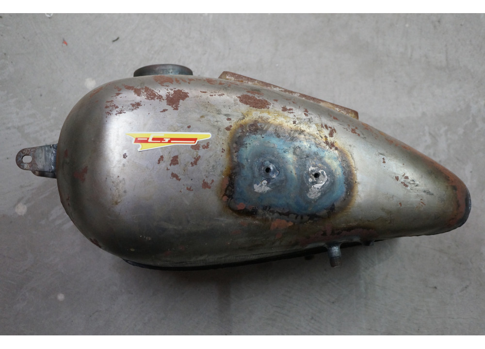 CJ  Fuel gas tank